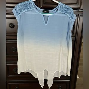 Short sleeve top